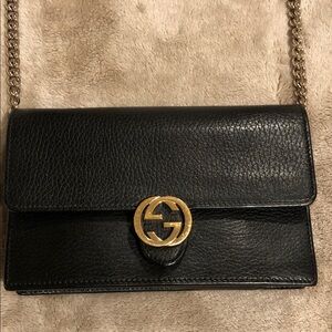 Gucci Black Leather Crossbody Wallet/Purse with Gold Double G